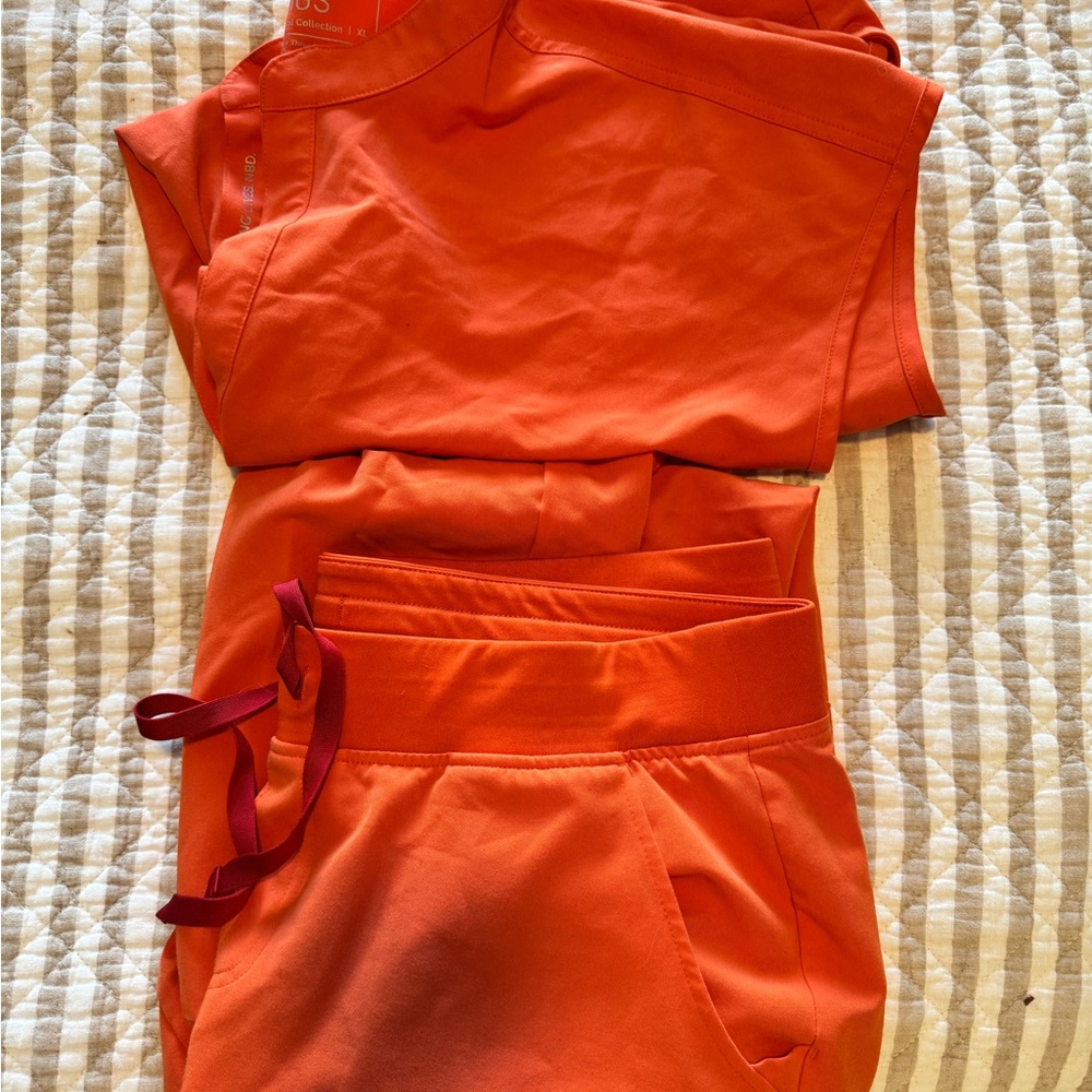 Figs Sunset Orange XL set